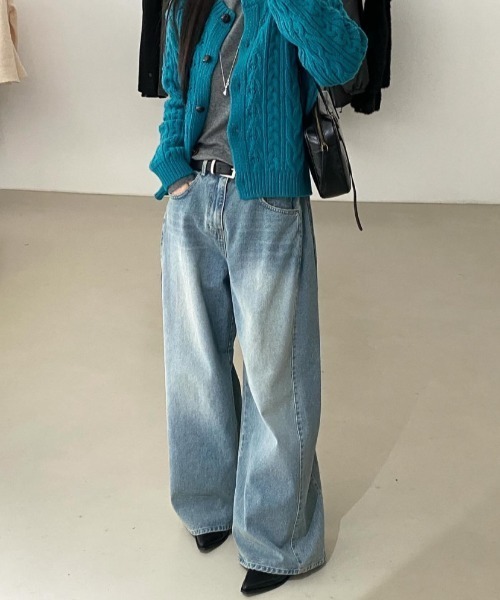 FREE STYLISTS(フリー スタイリスト)の「YUGA_YGMC サイドタック ワイドストレート デニムパンツ(デニムパンツ・レディース・ライトブルー/インディゴブルー/ブラック・S/M/L/FREE)」の8枚目の写真