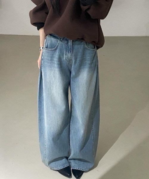 FREE STYLISTS(フリー スタイリスト)の「YUGA_YGMC サイドタック ワイドストレート デニムパンツ(デニムパンツ・レディース・ライトブルー/インディゴブルー/ブラック・S/M/L/FREE)」の14枚目の写真