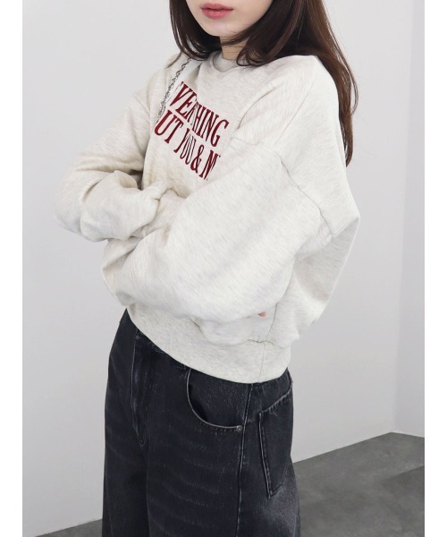 Reurie'(レウリィ)の「フロントロゴスウェット / 長袖 クルーネック パーカー プルオーバー カレッジロゴ風 英字 刺繍 カジュアル ベーシック 配色デザイン(スウェット・レディース・ネイビー/アイボリー/ライトグレー・FREE)」の8枚目の写真