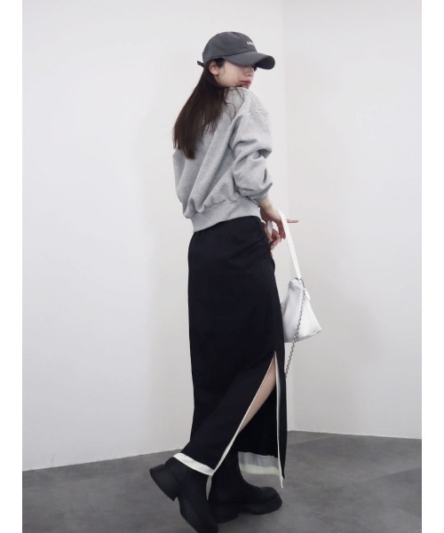 Reurie'(レウリィ)の「フロントロゴスウェット / 長袖 クルーネック パーカー プルオーバー カレッジロゴ風 英字 刺繍 カジュアル ベーシック 配色デザイン(スウェット・レディース・ネイビー/アイボリー/ライトグレー・FREE)」の17枚目の写真