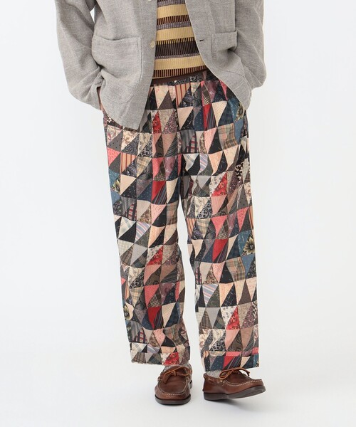 BEAMS PLUS(ビームスプラス)の「パッチワーク プリント 2プリーツ リラックス トラウザーズ(スラックス・メンズ・その他・L/M/S)」の4枚目の写真
