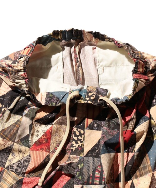 BEAMS PLUS(ビームスプラス)の「パッチワーク プリント 2プリーツ リラックス トラウザーズ(スラックス・メンズ・その他・L/M/S)」の8枚目の写真