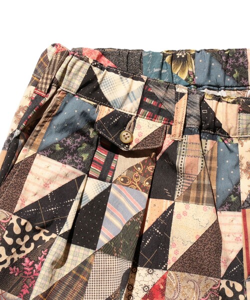 BEAMS PLUS(ビームスプラス)の「パッチワーク プリント 2プリーツ リラックス トラウザーズ(スラックス・メンズ・その他・L/M/S)」の9枚目の写真