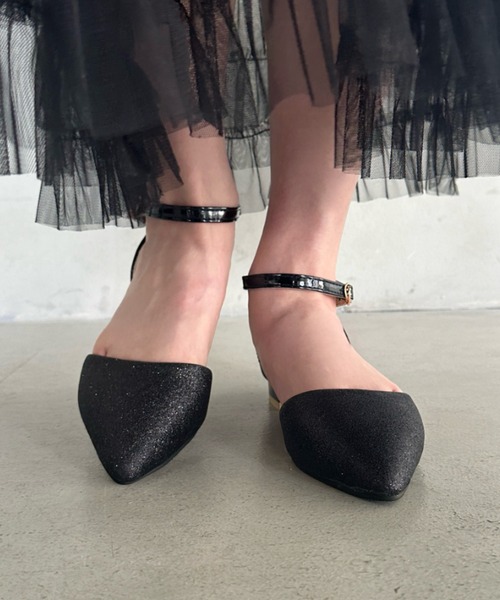 MYMOOD.(マイムード)の「グリッターストラップパンプス パーティーシューズ(パンプス・レディース・シルバー/ブラック・23.5cm/24.5cm)」の16枚目の写真