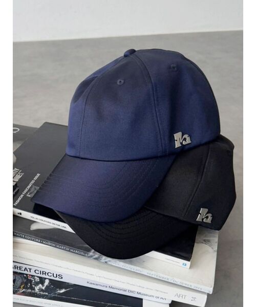 MURUA(ムルーア)の「サテンキャップ(キャップ・レディース・ホワイト/ネイビー/ブラック・FREE)」の1枚目の写真