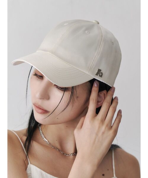 MURUA(ムルーア)の「サテンキャップ(キャップ・レディース・ホワイト/ネイビー/ブラック・FREE)」の2枚目の写真