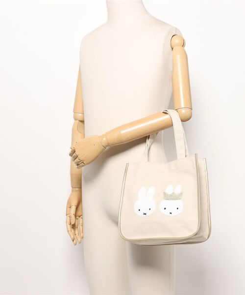 Miffy( ミッフィー)の「miffy/ミッフィー 70周年記念 Gold&Black トートバッグ(トートバッグ・レディース・キナリ・ONE SIZE)」の5枚目の写真