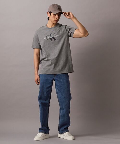 Calvin Klein(カルバン・クライン)の「【ユニセックス】モノロゴ Tシャツ(Tシャツ/カットソー・メンズ・ブラック/グレー/ホワイト/ブルー系その他/レッド/ピンク/ブルー系その他2/イエロー系その他・S/M/XL/L/XS)」の12枚目の写真