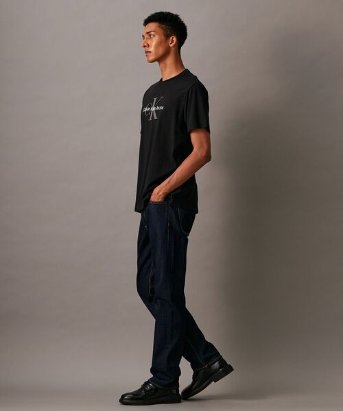 Calvin Klein(カルバン・クライン)の「【ユニセックス】モノロゴ Tシャツ(Tシャツ/カットソー・メンズ・ブラック/グレー/ホワイト/ブルー系その他/レッド/ピンク/ブルー系その他2/イエロー系その他・S/M/XL/L/XS)」の21枚目の写真
