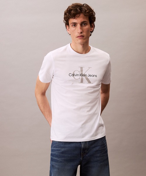 Calvin Klein(カルバン・クライン)の「【ユニセックス】モノロゴ Tシャツ(Tシャツ/カットソー・メンズ・ブラック/グレー/ホワイト/ブルー系その他/レッド/ピンク/ブルー系その他2/イエロー系その他・S/M/XL/L/XS)」の10枚目の写真