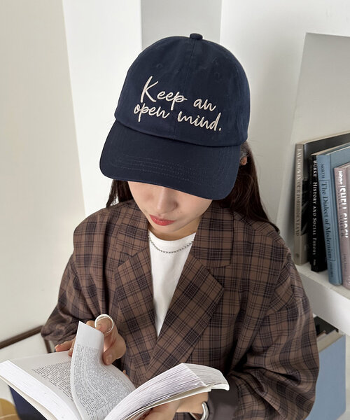 DISCOAT（ディスコート）の「グラフィティロゴ刺繍キャップ（キャップ・レディース・レッド/ベージュ/ネイビー・FREE）」の3枚目の写真