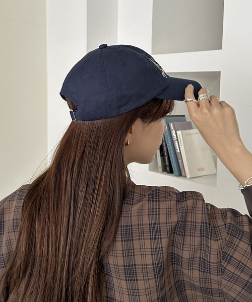 DISCOAT（ディスコート）の「グラフィティロゴ刺繍キャップ（キャップ・レディース・レッド/ベージュ/ネイビー・FREE）」の21枚目の写真