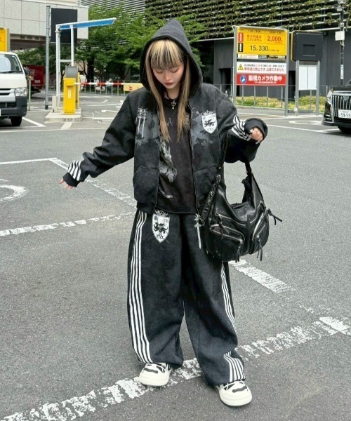 H52(エイチフィフティツー)の「【H52】Structured Cream Shoes(スニーカー・メンズ・ブラック/ホワイト/ホワイト×ブルー・24cm/24.5cm/25.5cm/26.5cm)」の5枚目の写真