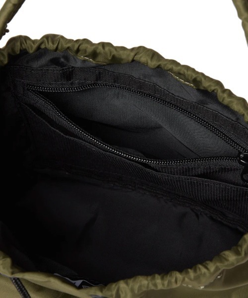 NEW ERA（ニューエラ）の「【NEW ERA】2WAY ドローストリング ポーチ 3L ナイロンツイル [SSL]（ショルダーバッグ・レディース・オリーブ・F）」の11枚目の写真