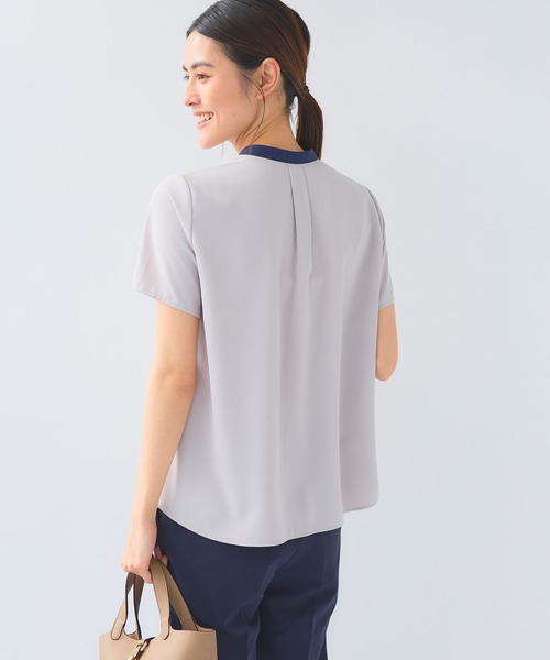 CROSS FUNCTION（クロスファンクション）の「《シワになりにくい》正解シルキードライ配色半袖ブラウス【CF/クロスファンクション】（シャツ/ブラウス・レディース・オフホワイト/ライトグレー・L/M/LL）」の14枚目の写真