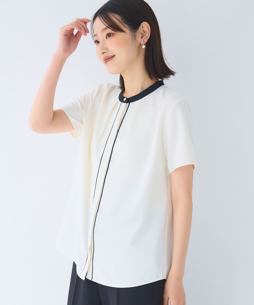 CROSS FUNCTION（クロスファンクション）の「《シワになりにくい》正解シルキードライ配色半袖ブラウス【CF/クロスファンクション】（シャツ/ブラウス・レディース・オフホワイト/ライトグレー・L/M/LL）」の5枚目の写真