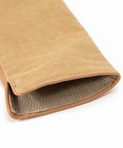 LE VERNIS（ル・ベルニ）の「LE VERNIS(ル・ベルニ)Corduroy gloves（手袋・レディース・ライトグリーン・FREE）」の4枚目の写真