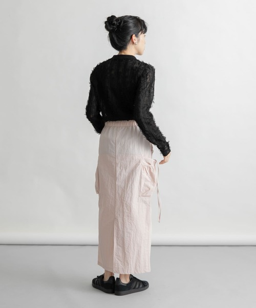 KBF(ケイビーエフ)の「ポケットディティールカーゴスカート(スカート・レディース・ライトグレー/ライトピンク/ブラック・ONE)」の17枚目の写真