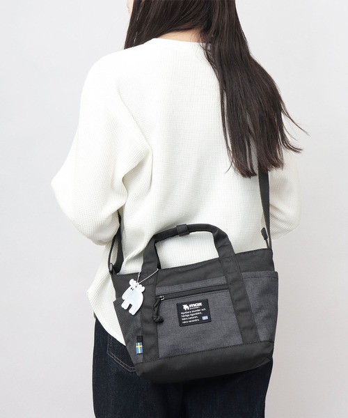 moz(モズ)の「メランジコンビ 多収納 10ポケット 2WAY ショルダーバッグ・ハンドトートバッグ リフレクトチャーム付き A5対応(ショルダーバッグ・レディース・ブラック/グレー系その他・FREE)」の1枚目の写真