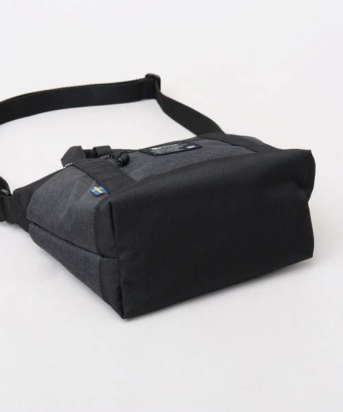 moz(モズ)の「メランジコンビ 多収納 10ポケット 2WAY ショルダーバッグ・ハンドトートバッグ リフレクトチャーム付き A5対応(ショルダーバッグ・レディース・ブラック/グレー系その他・FREE)」の5枚目の写真