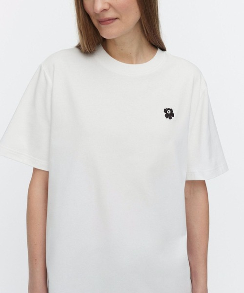 marimekko(マリメッコ)の「torus Unikko / placement t-shirt(シャツ/ブラウス・レディース・ホワイト/ブラック・X-SMALL/SMALL/MEDIUM/LARGE/X-LARGE)」の11枚目の写真