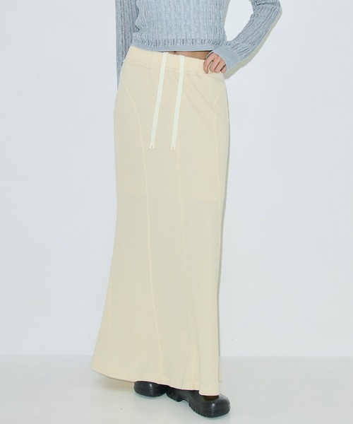 PUBLIC TOKYO(パブリックトウキョウ)の「【残りわずか】ジャジースウェットマーメードスカート(スカート・レディース・アイボリー/グレー・1/2)」の1枚目の写真