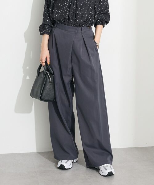 CRAFT STANDARD BOUTIQUE（クラフトスタンダードブティック）の「ラップコクーンパンツ（スラックス・レディース・ベージュ/チャコールグレー・L/M）」の19枚目の写真