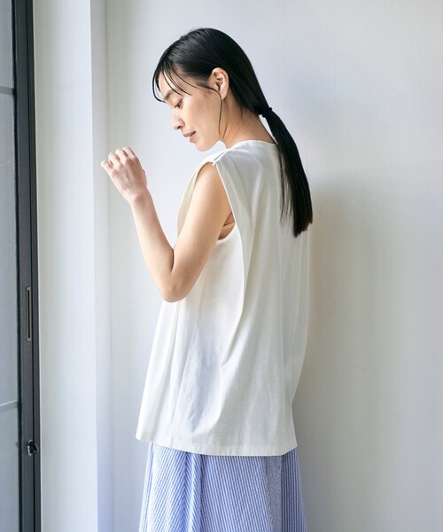 RONEL(ロネル)の「スムース ショルダータック ノースリーブプルオーバー(Tシャツ/カットソー・レディース・モカ/ダークブラウン/ブラック/ホワイト・S/M)」の21枚目の写真