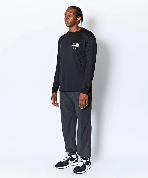 AKTR（アクター）の「AKTR URBAN JOGGER CARGO PANTS（アクター アーバン ジョガー カーゴ パンツ）（その他パンツ・メンズ・チャコール/ベージュ系・MEDIUM/LARGE/X-LARGE）」の7枚目の写真