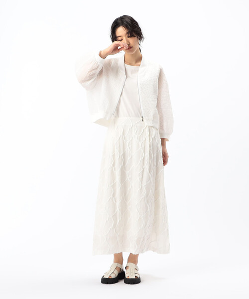 Gabardine K.T（ギャバジンケーティー）の「ダイヤ柄ジャカード セミフレアスカート（スカート・レディース・ホワイト/ブラック・9号/7号）」の3枚目の写真