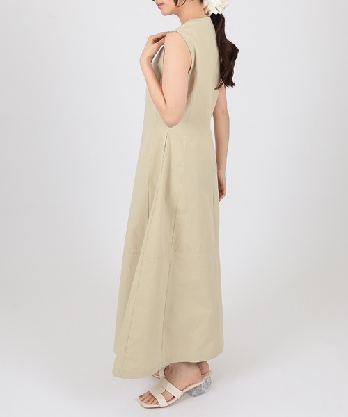 SUWDEE(スーディー)の「inverted pleat sleeveless dress(ワンピース・レディース・グレー/ベージュ・FREE)」の10枚目の写真