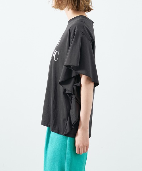 セール】'VEGANATHLETIC'ロゴフリルスリーブT-shirt（Tシャツ