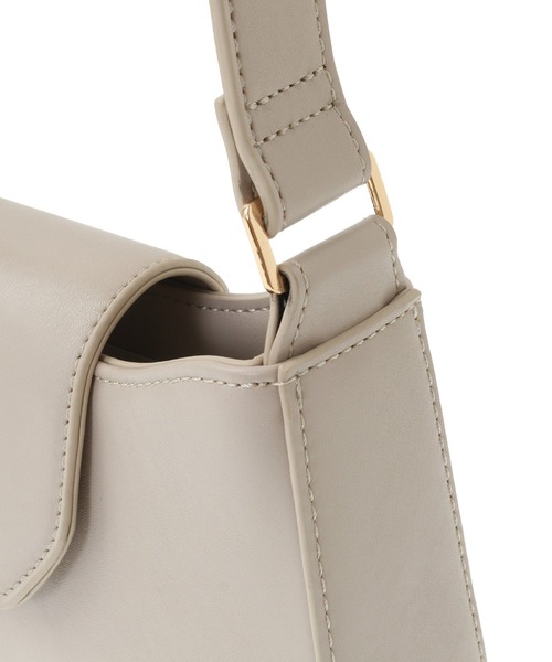 AMERICAN HOLIC(アメリカンホリック)の「スクエアワンショルダーバッグ(ショルダーバッグ・レディース・ブラック/ベージュ・FREE)」の5枚目の写真