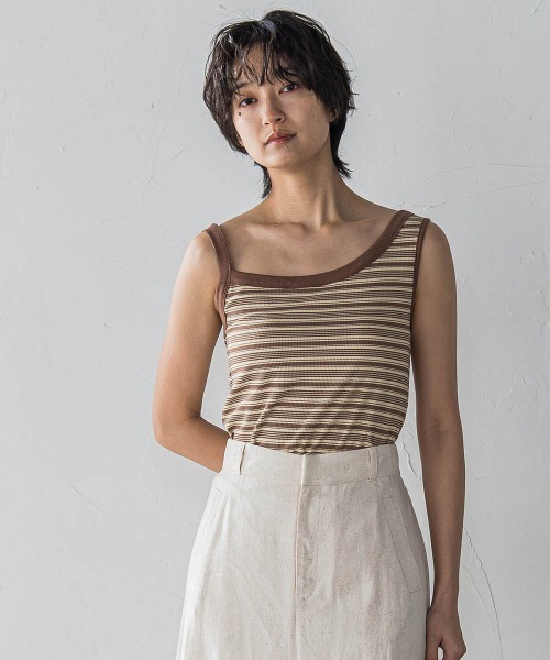 MAYSON GREY(メイソングレイ)の「ランダムボーダーアシンメトリーリブタンクトップ≪洗濯機で洗える≫(タンクトップ・レディース・ブラック系その他/アイボリー/ブラウン系その他・M)」の1枚目の写真