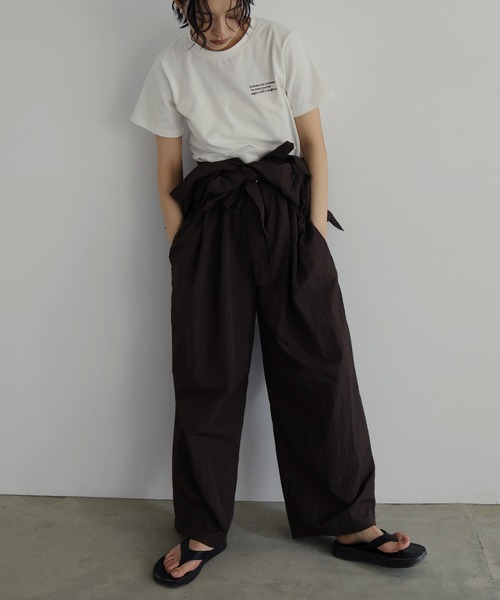 hellam（へラム）の「ハーフスリーブジャンプスーツ（つなぎ/オールインワン・レディース・ブラック/グレイッシュベージュ/アイボリー/ブラウン・FREE）」の12枚目の写真