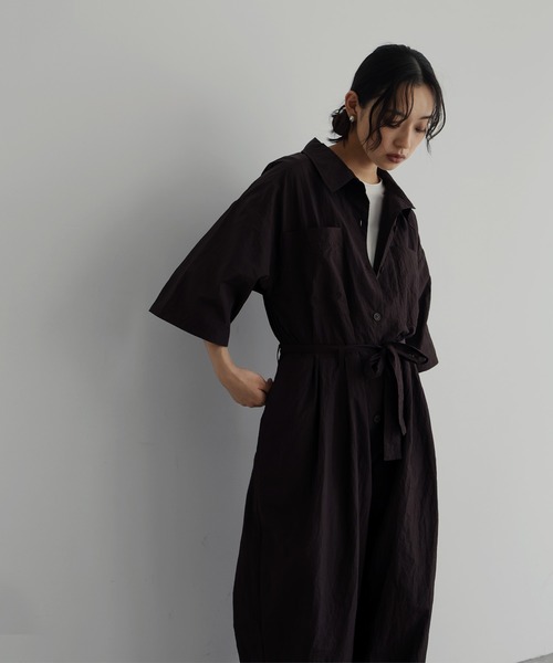 hellam（へラム）の「ハーフスリーブジャンプスーツ（つなぎ/オールインワン・レディース・ブラック/グレイッシュベージュ/アイボリー/ブラウン・FREE）」の14枚目の写真