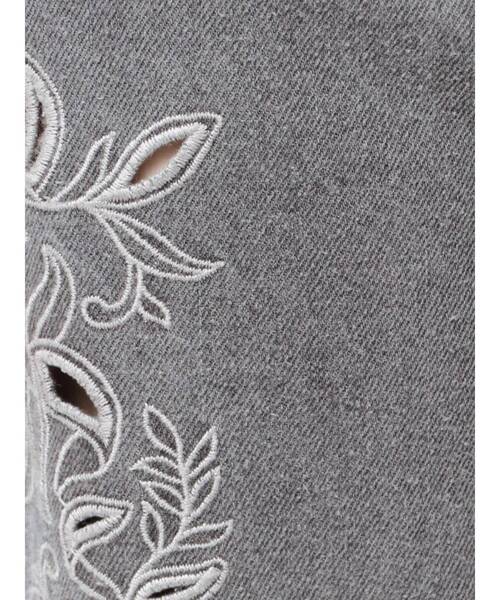MERCURYDUO（マーキュリーデュオ）の「カットワーク刺繍デニムストレートパンツ（デニムパンツ・レディース・グレー/インディゴブルー・SMALL/MEDIUM）」の6枚目の写真
