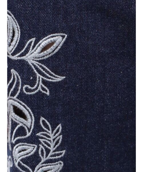 MERCURYDUO（マーキュリーデュオ）の「カットワーク刺繍デニムストレートパンツ（デニムパンツ・レディース・グレー/インディゴブルー・SMALL/MEDIUM）」の7枚目の写真
