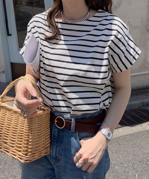 KOBE LETTUCE(コウベレタス)の「ボートネック半袖コットンTシャツ(Tシャツ/カットソー・レディース・オフホワイト/アイボリー系/ホワイト×ブラック/グレイッシュベージュ/ブラック・L/LL/M)」の11枚目の写真
