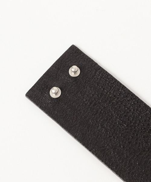 BEAMS BOY(ビームスボーイ)の「レザーブレス(ブレスレット・レディース・ブラック/ブラウン・ONE SIZE)」の9枚目の写真