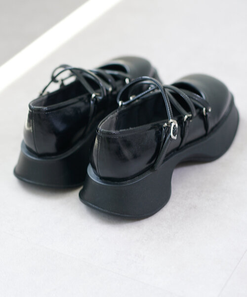 Kastane（カスタネ）の「【PUレザー&サテン】厚底バレエシューズ（バレエシューズ・レディース・ブラック/ブラック系その他・39/38/37）」の6枚目の写真