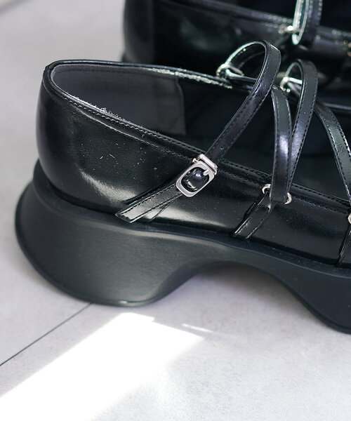 Kastane（カスタネ）の「【PUレザー&サテン】厚底バレエシューズ（バレエシューズ・レディース・ブラック/ブラック系その他・39/38/37）」の11枚目の写真