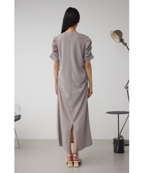 AZUL by moussy(アズールバイマウジー)の「サイドシャーリングワンピース 春服 夏服 半袖(ワンピース・レディース・ブラック/レッド/ライトグレー・FREE)」の15枚目の写真