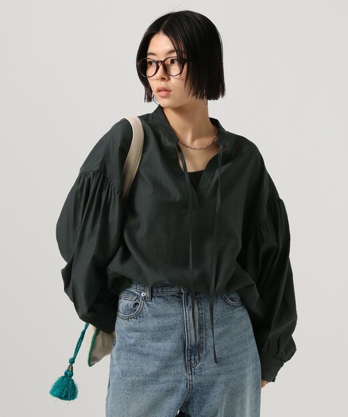 BAYFLOW（ベイフロー）の「[軽くて柔らかい]ボリュームスリーブシアーチュニック（チュニック・レディース・ブルー/ホワイト/チャコール・FREE）」の3枚目の写真