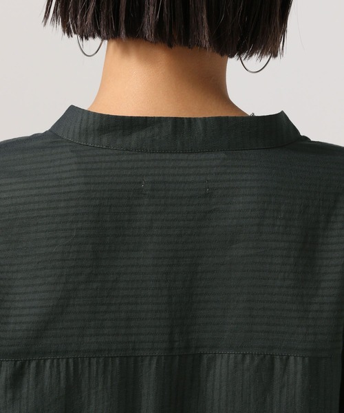 BAYFLOW（ベイフロー）の「[軽くて柔らかい]ボリュームスリーブシアーチュニック（チュニック・レディース・ブルー/ホワイト/チャコール・FREE）」の11枚目の写真