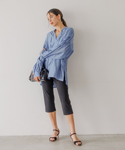 BAYFLOW（ベイフロー）の「[軽くて柔らかい]ボリュームスリーブシアーチュニック（チュニック・レディース・ブルー/ホワイト/チャコール・FREE）」の20枚目の写真