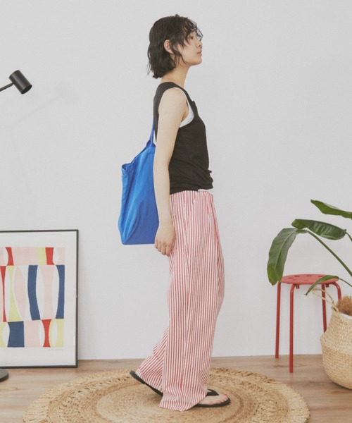 MERLOT（メルロー）の「フェイクレイヤードヘンリーネックバイカラータンク（タンクトップ・レディース・ブラウン/ブラック/ネイビー・FREE）」の16枚目の写真