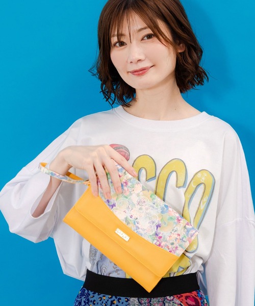 ScoLar（スカラー）の「SC79-21：スカ子と花柄マルチケース（その他小物・レディース・オレンジ/グリーン・FREE）」の2枚目の写真