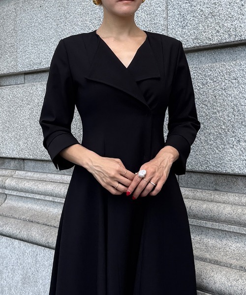 JENNE(ジェンヌ)の「カラー折り返しワンピース(ワンピース・レディース・ブラック/グレー/ネイビー・SMALL/MEDIUM/LARGE)」の21枚目の写真