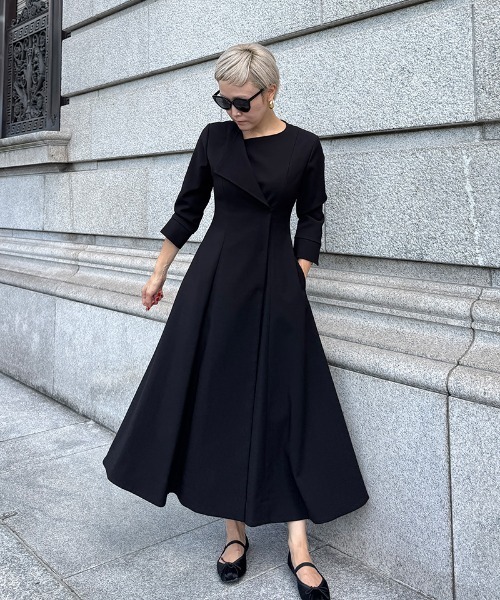 JENNE(ジェンヌ)の「カラー折り返しワンピース(ワンピース・レディース・ブラック/グレー/ネイビー・SMALL/MEDIUM/LARGE)」の4枚目の写真